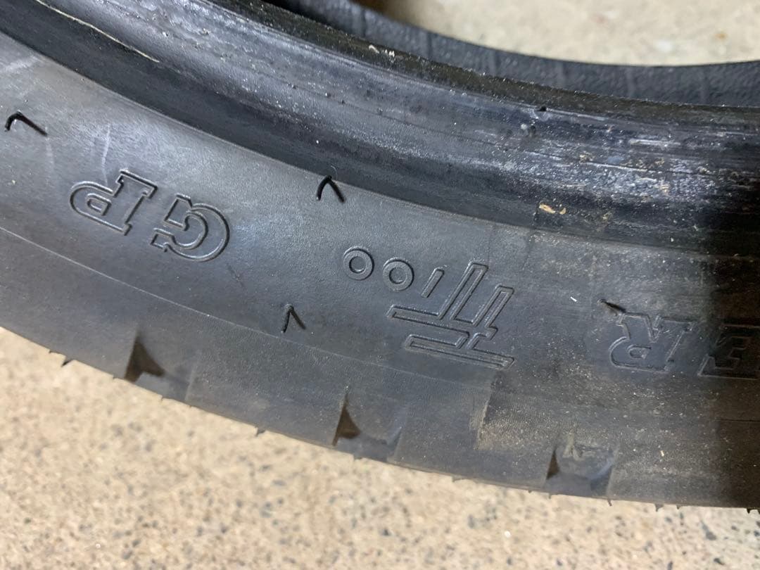 ダンロップ TT100 GP 4.00-18