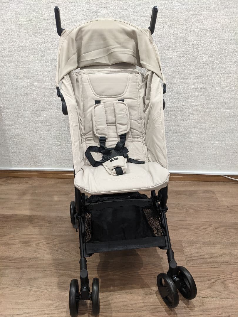 【新品未使用】折りたたみ式ベビーカー KATOJI TOBERU