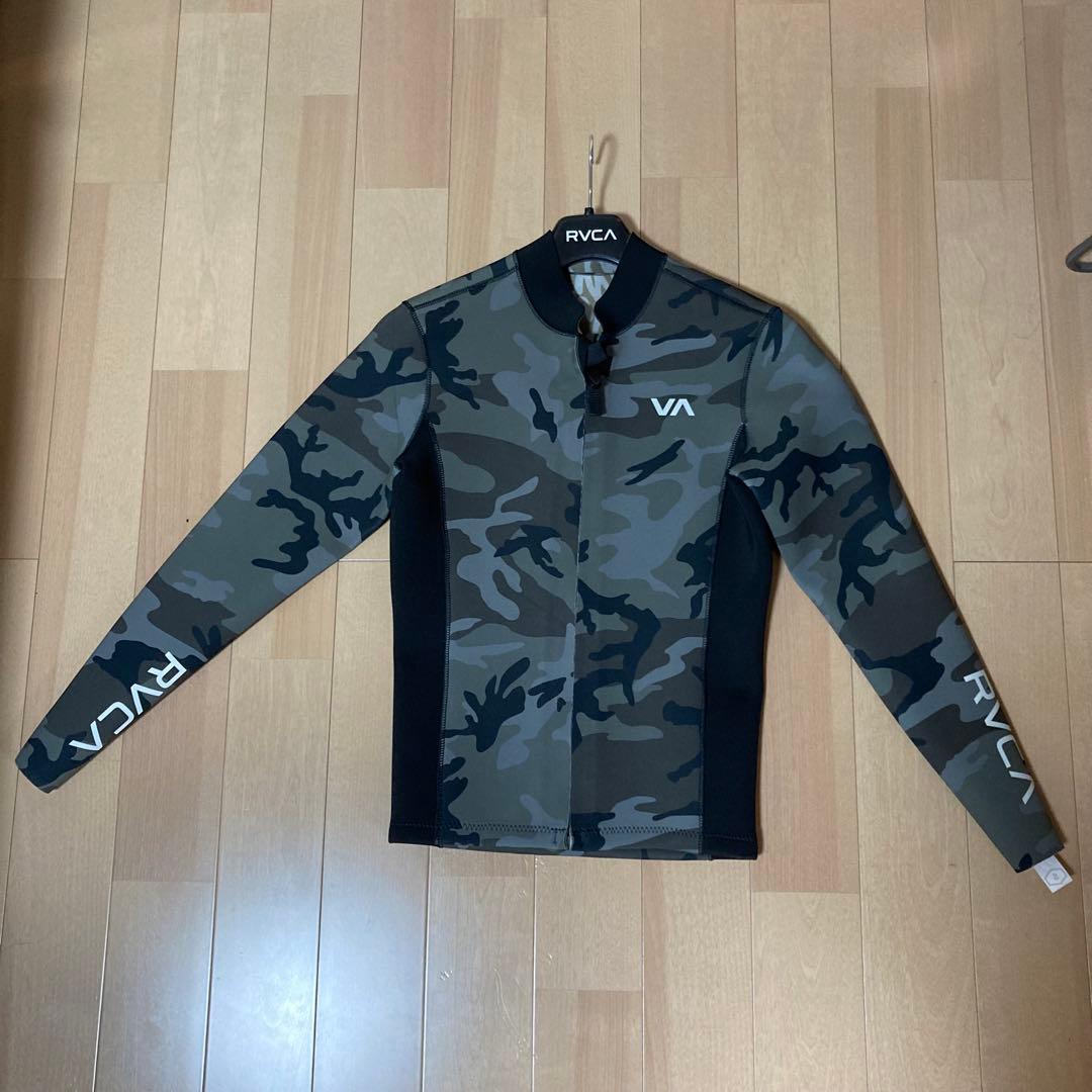 【新品未使用】RVCA 長袖タッパー フロントジップ　Sサイズ