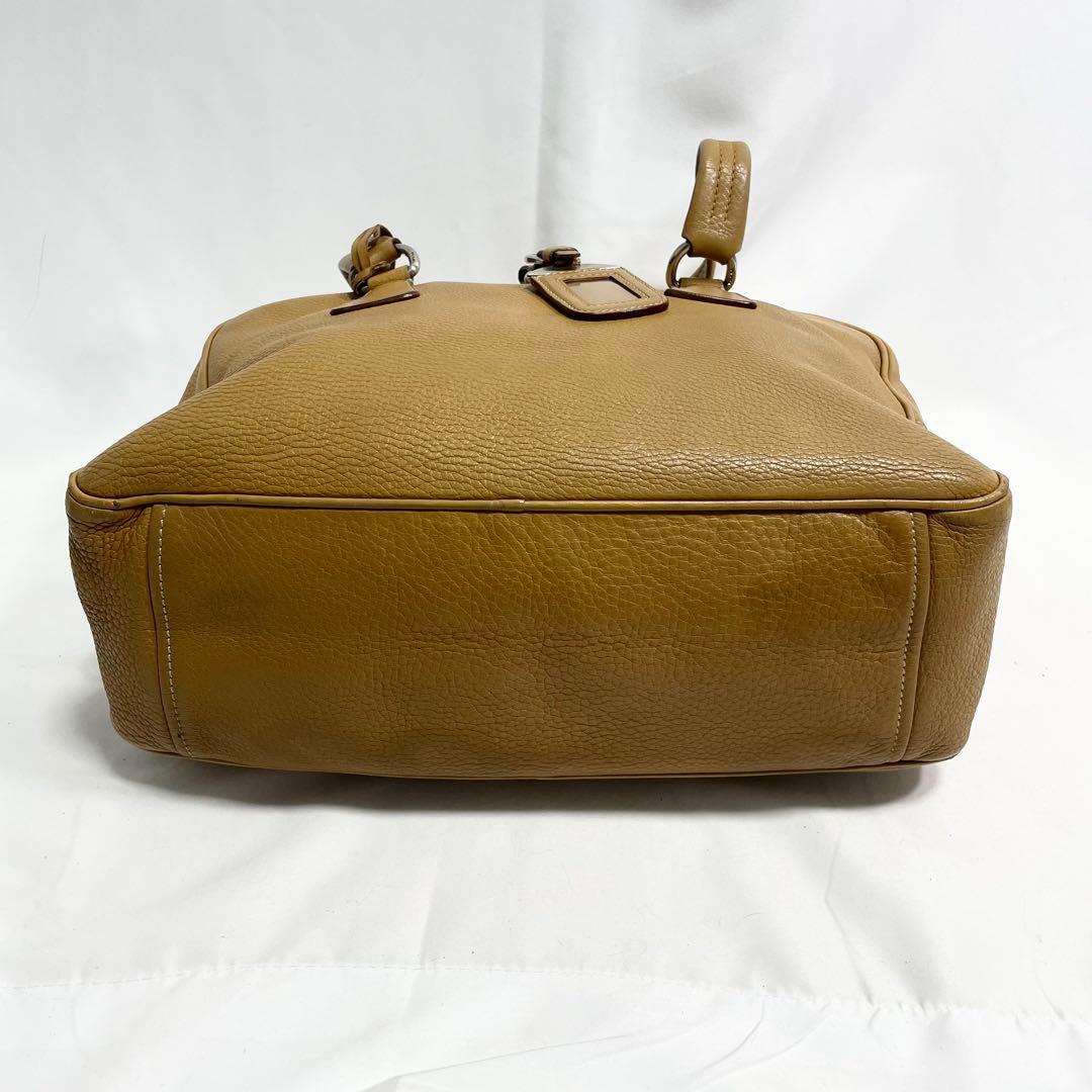 プラダ ボストンバッグ レザー ロゴ 型押し シボ革 大容量 A4可 茶色