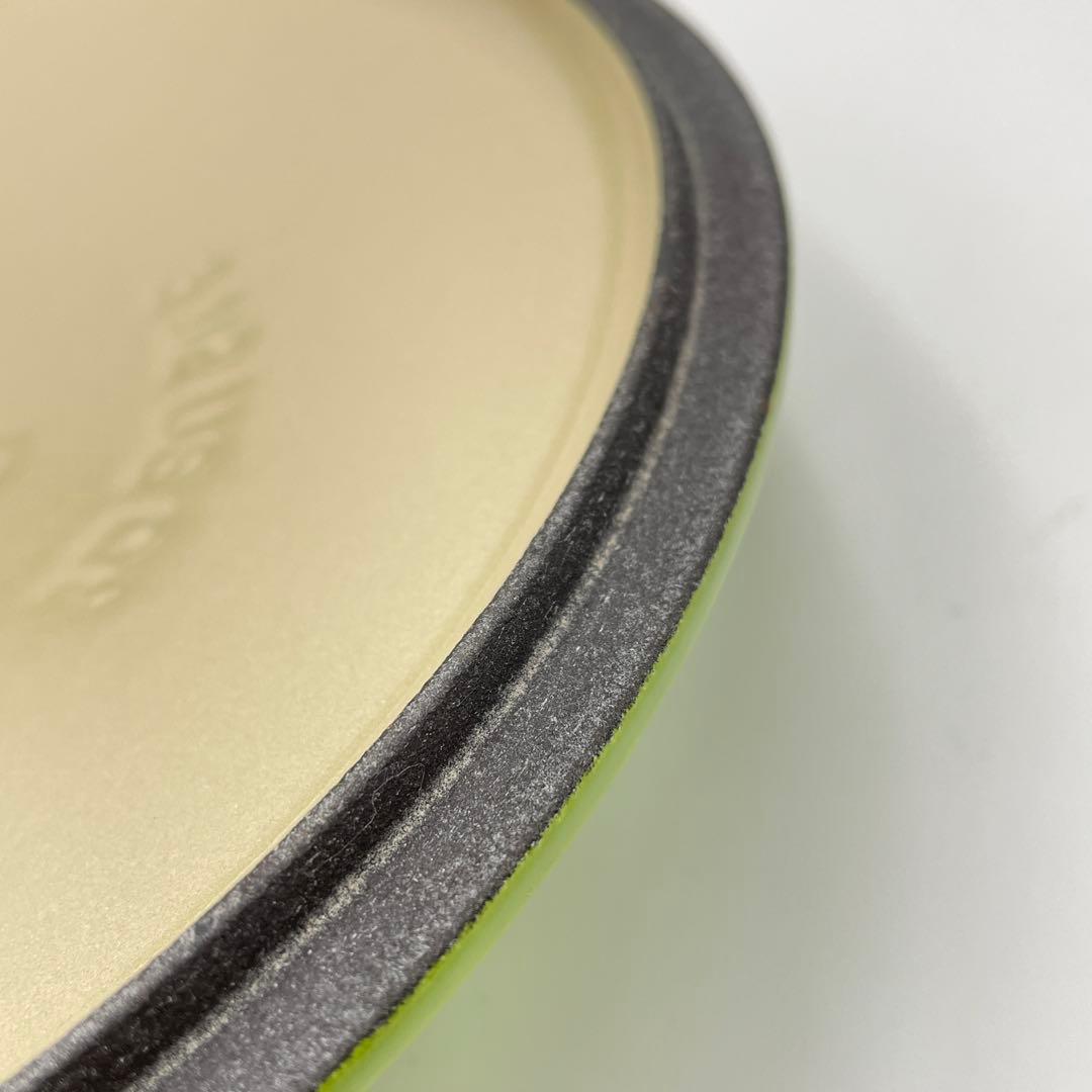 美品　ルクルーゼ ココットロンド　22cm グリーン 両手鍋