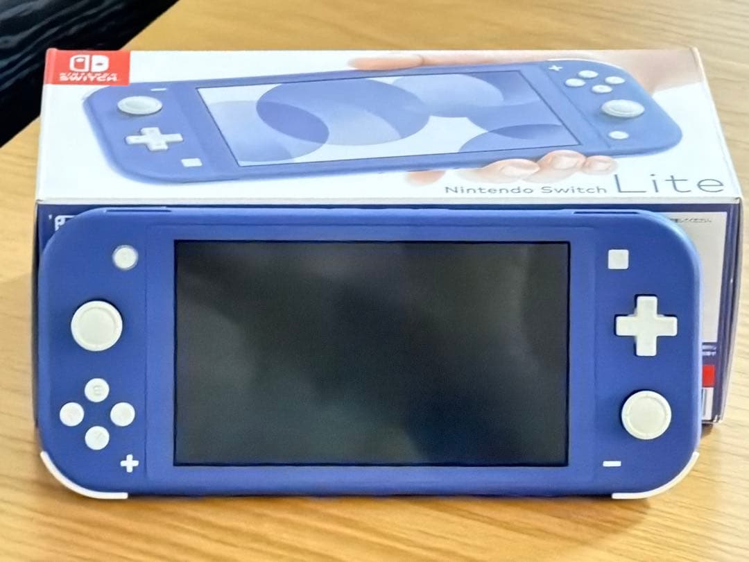 Nintendo Switch Lite ブルー 本体 箱 充電器付き