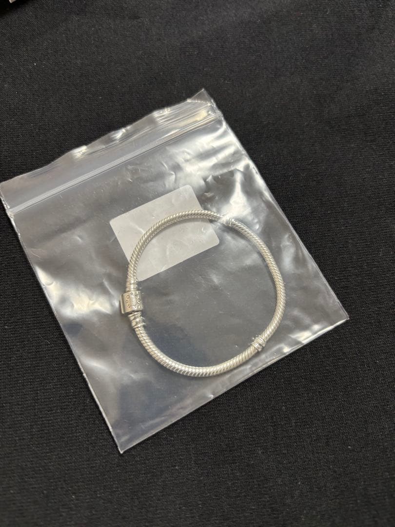 新品Pandora シルバー ブレスレット 17cm