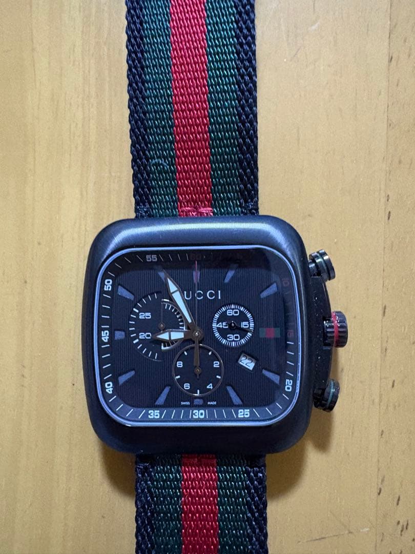 GUCCI スクエア クロノグラフ 腕時計