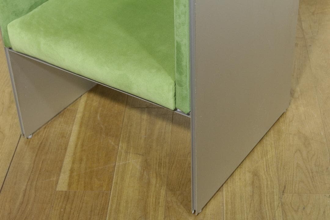 y*u様 Cassinaカッシーナ★スリムソファ★1人掛け★エアーフレーム★２４