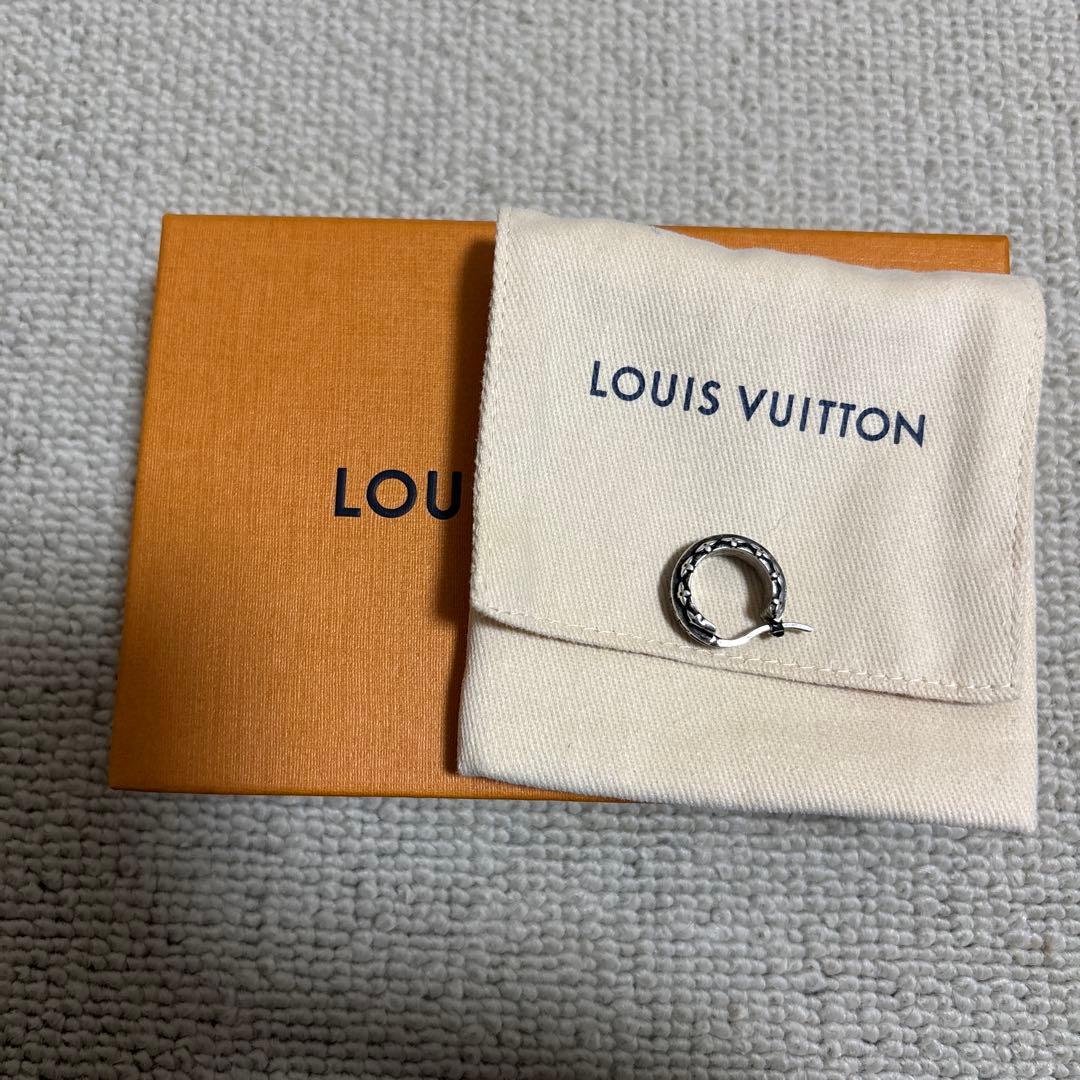 LOUIS VUITTON フープピアス・LV ドリフト 単品　セール中！！