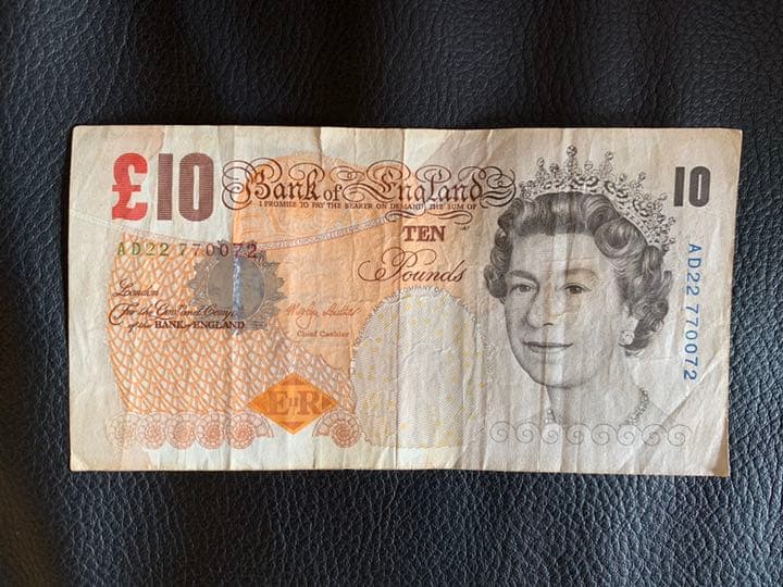イギリスー旧貨幣￡10