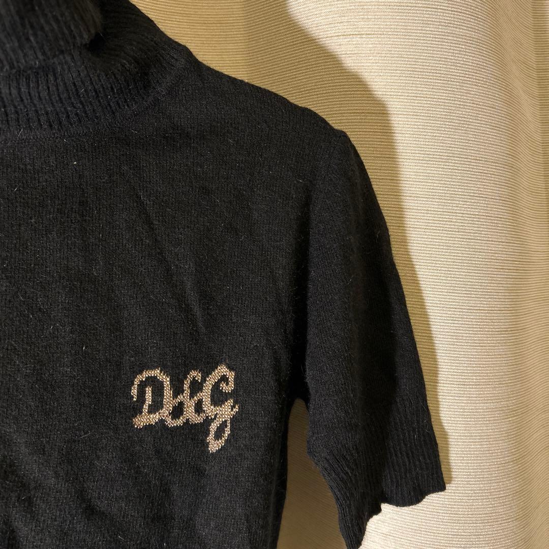 【新品タグ付き】D&G ロゴ刺繍　タートルネック 半袖ニット 黒　イタリア製
