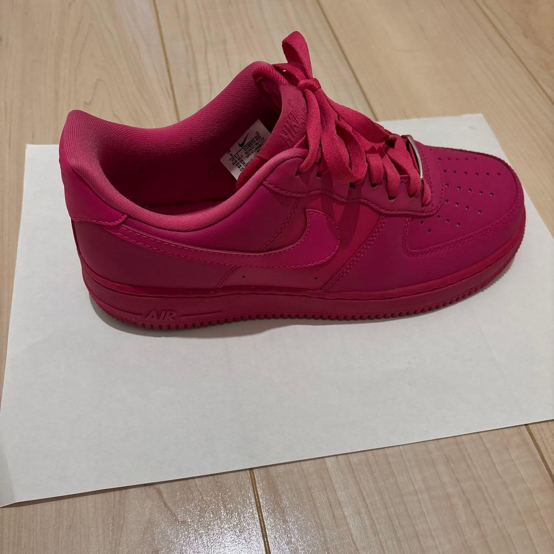 Nike Air Force 1 07 ファイアベリー 26.0