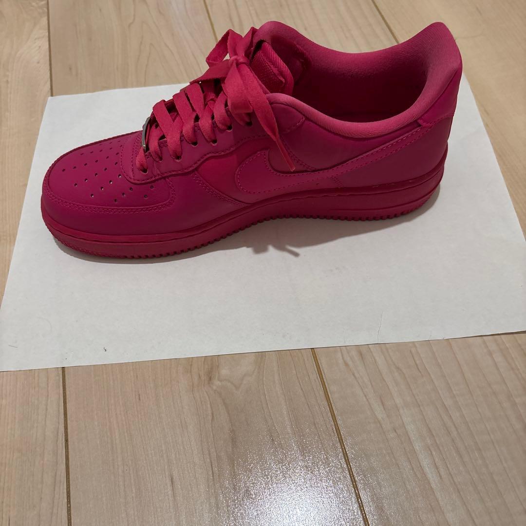 Nike Air Force 1 07 ファイアベリー 26.0
