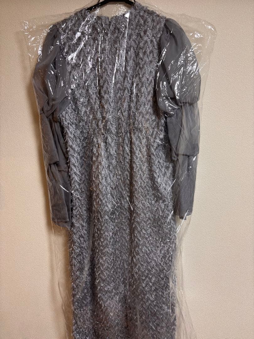 niana /デザインスリーブシャギードレス