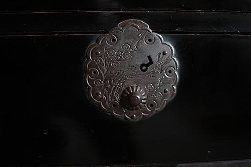 綺麗な丸金具 庄内手許箪笥　時代箪笥　古タンス　引き出し　家具　古家具