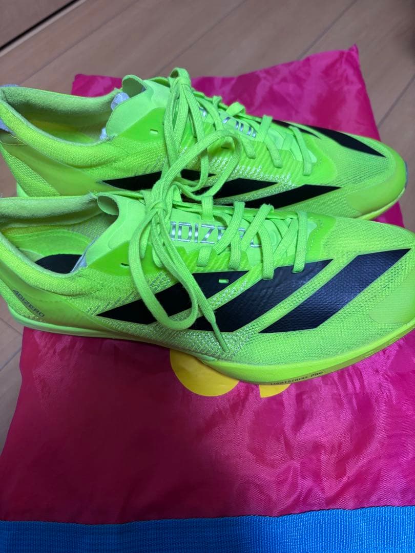 アディゼロ フィネス 25.5cm