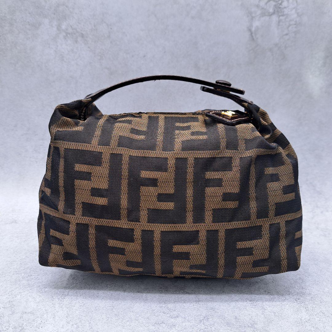 FENDI フェンディ ズッカ柄 ポーチ レザー ナイロン 小物入れ