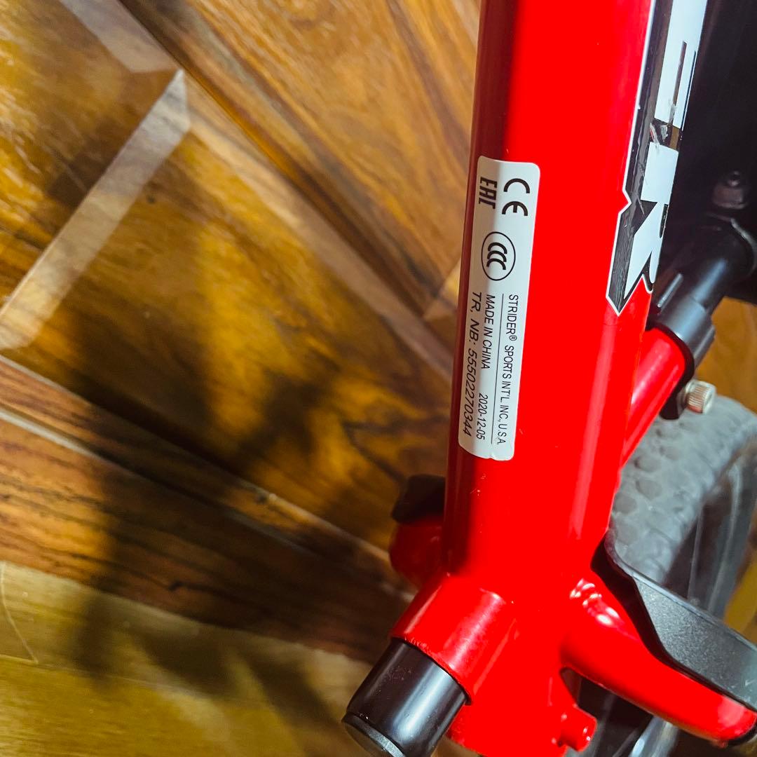 【美品】STRIDER ストライダー スポーツモデル 12インチ 赤 レッド