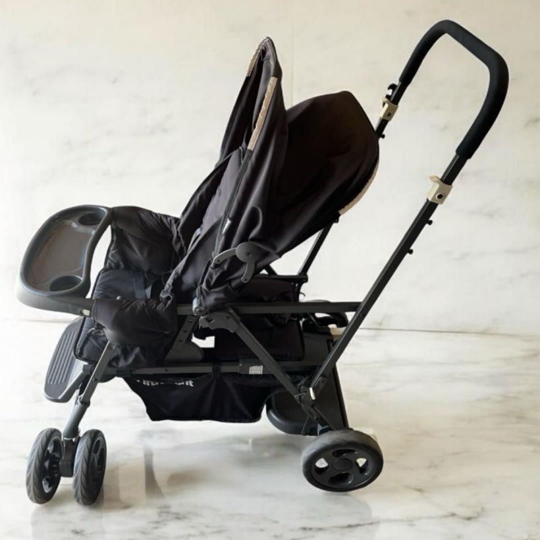 Joovy Caboose Ultraglight 2人乗ベビーカー　ジュービー