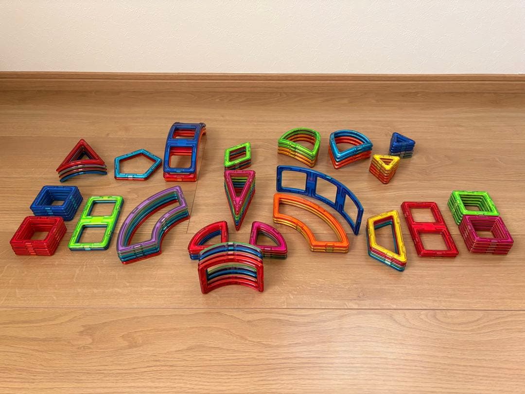 マグフォーマー 正規品106ピース ＋他ブロック77ピース　【合計183ピース】