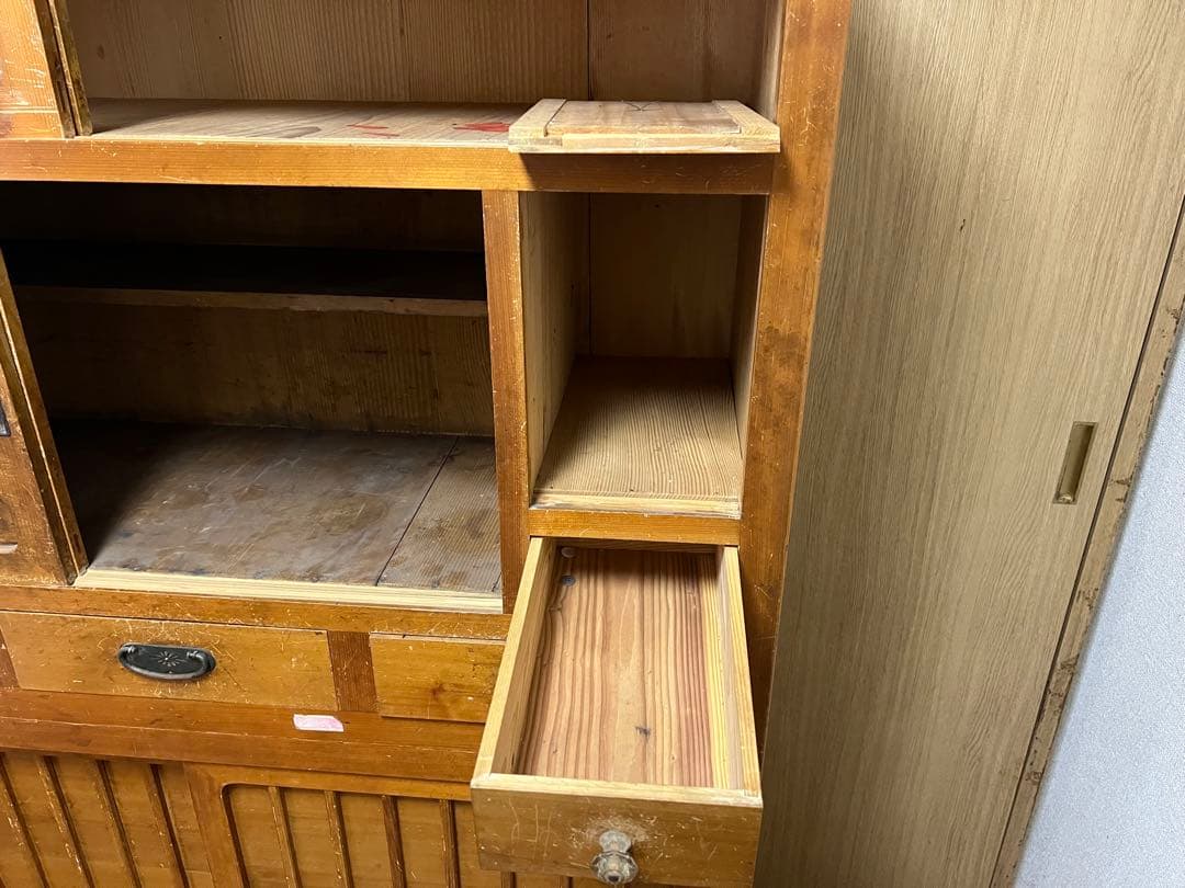 家具 Aaron Bell