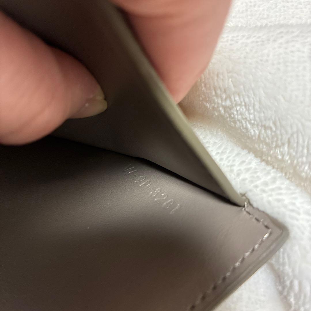 セリーヌ　ストラップウォレット