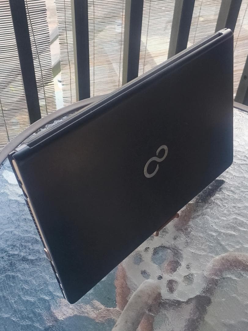 富士通LIFEBOOK Core i7 SSD搭載 メモリ12GB 動作良好