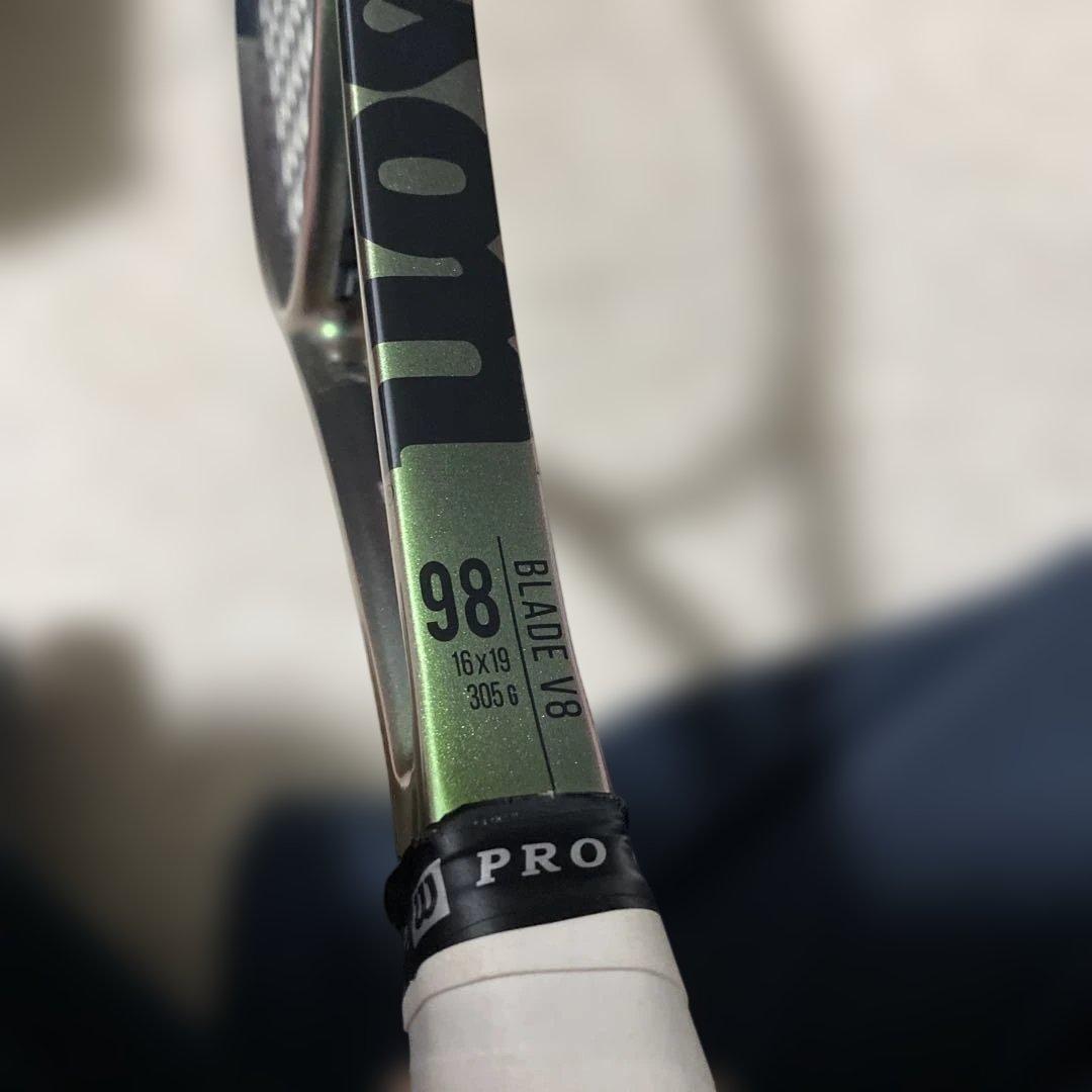 Wilson Blade V8 テニスラケット 98