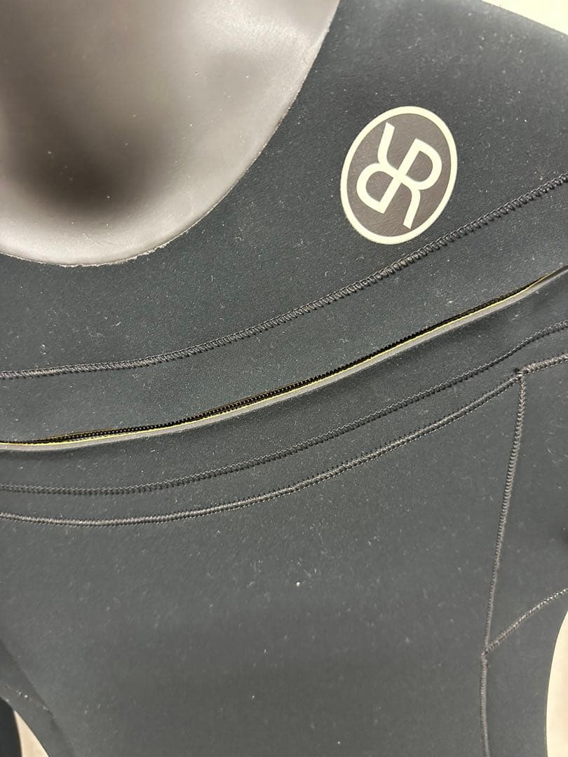 RASHブラックエディション（145000円）