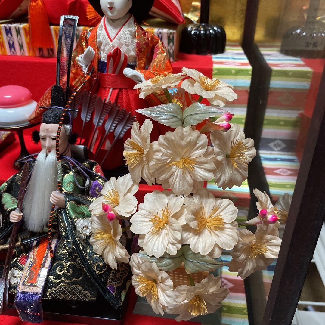 雛人形特選おひな人形品番3577ガラスケース入りオルゴール付き