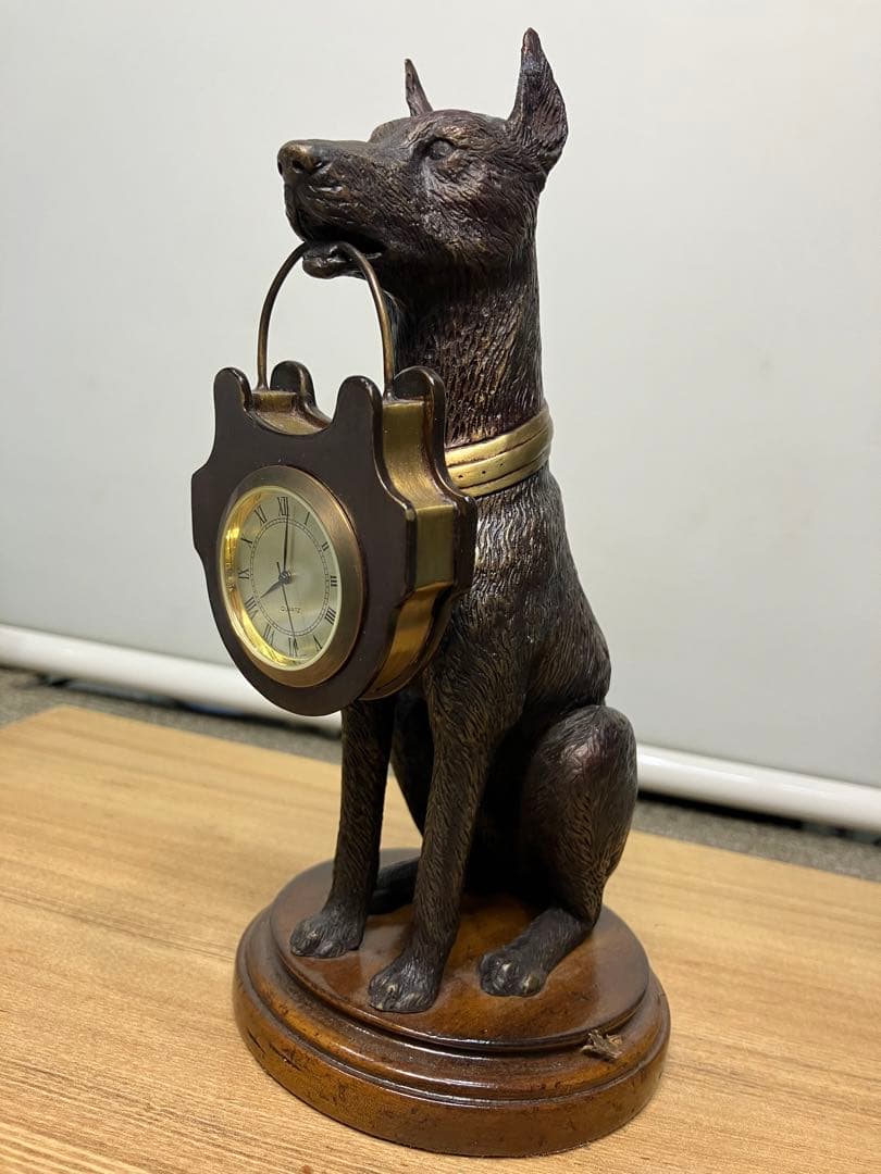 ブロンズ 犬 時計