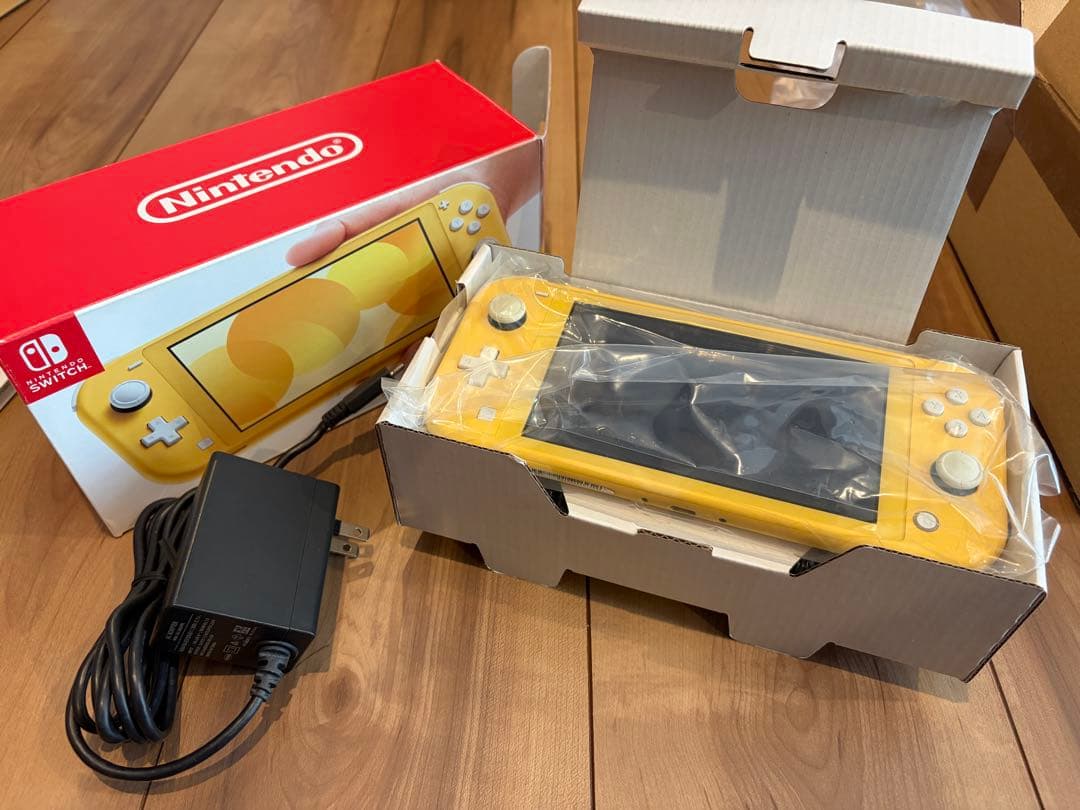 Nintendo Switch Lite イエロー ジャンク品