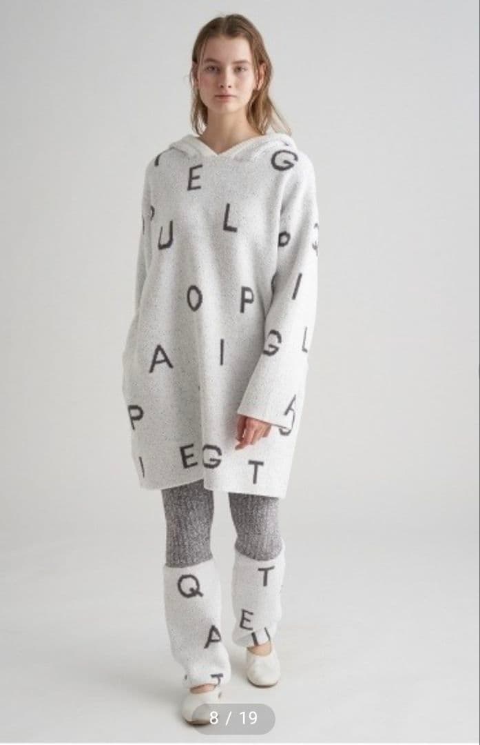 【新品未使用】ジェラートピケ パウダー ロゴジャガード ワンピース