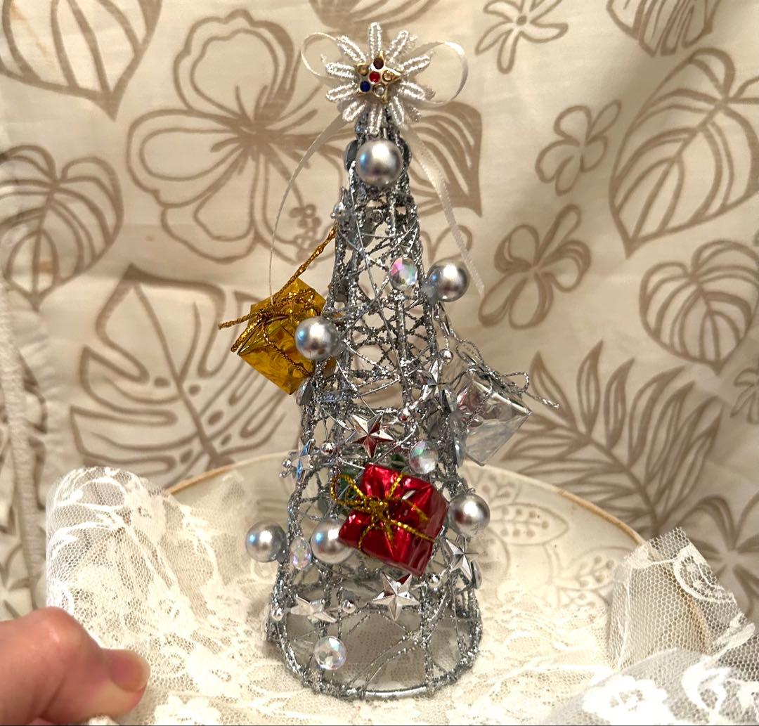 «825»◤完売◢クリスマスツリー*シルバーカラーシンプル*手のひらサイズ