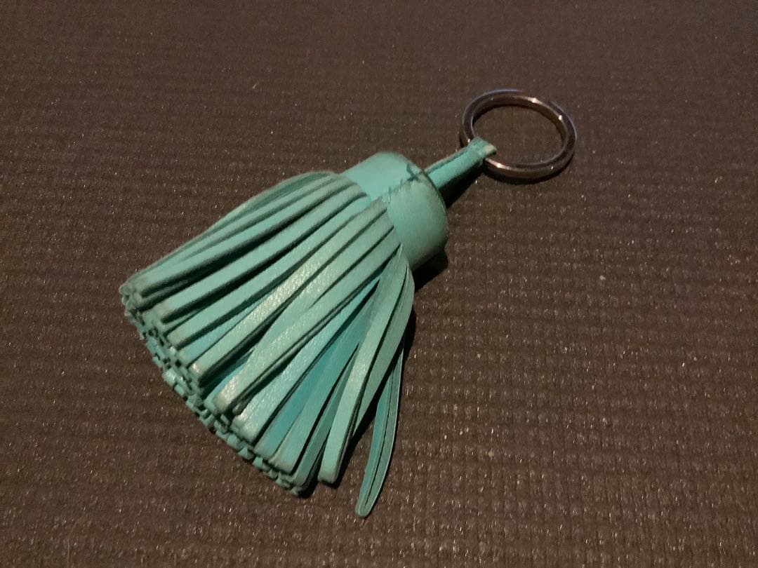 【刻印あり】　エルメス カルメン　レザー キーホルダー　ターコイズブルー