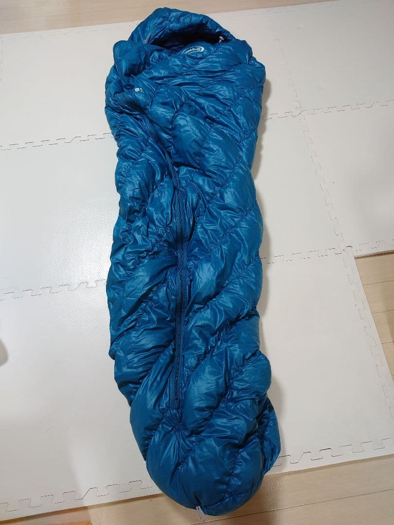 美品 モンベル Down Hugger 650 #3 R/zip 寝袋
