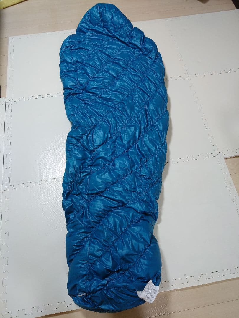 美品 モンベル Down Hugger 650 #3 R/zip 寝袋