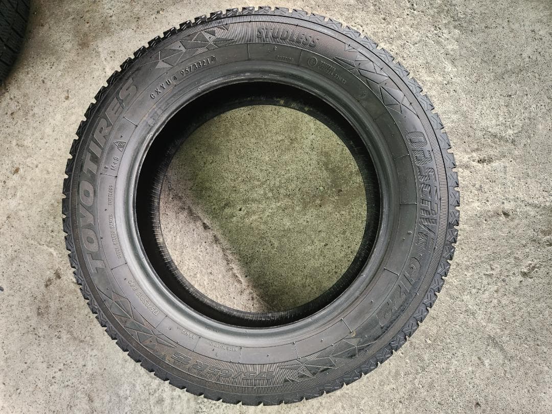 送料込☆2021年製TOYOトーヨータイヤ 175/65R15日本製☆4本