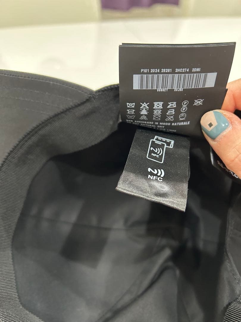 プラダ　レディースキャップ PRADA Re-Nylon ベースボールキャップ