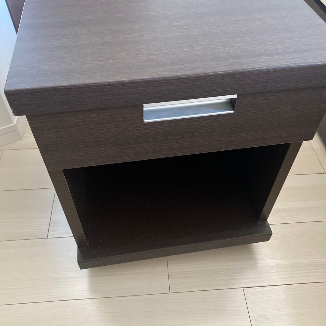 完成品‼️ナイトテーブル　ベッドサイドテーブル　キャスター　　シギヤマ家具