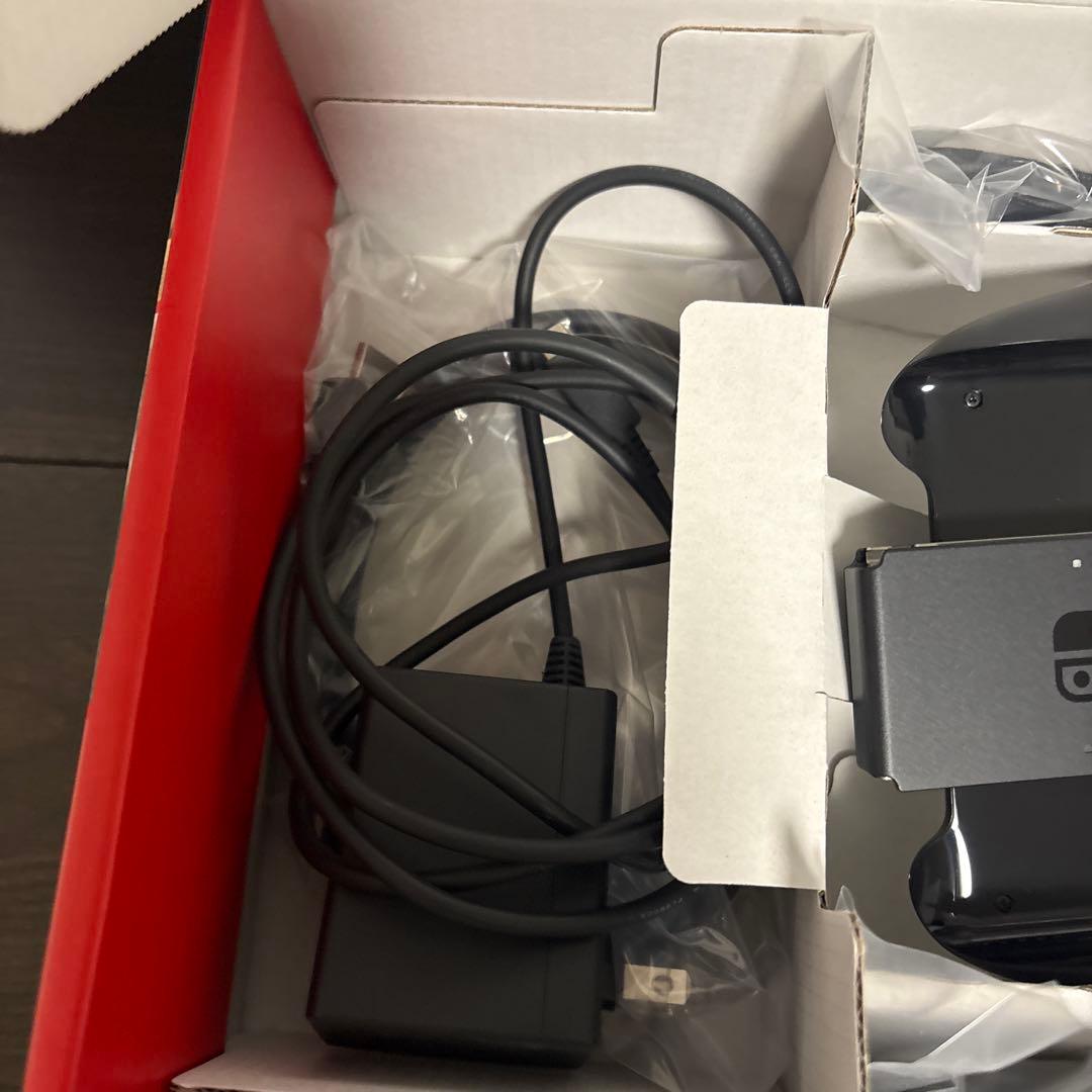 Nintendo Switch 本体 ピンク/グリーン