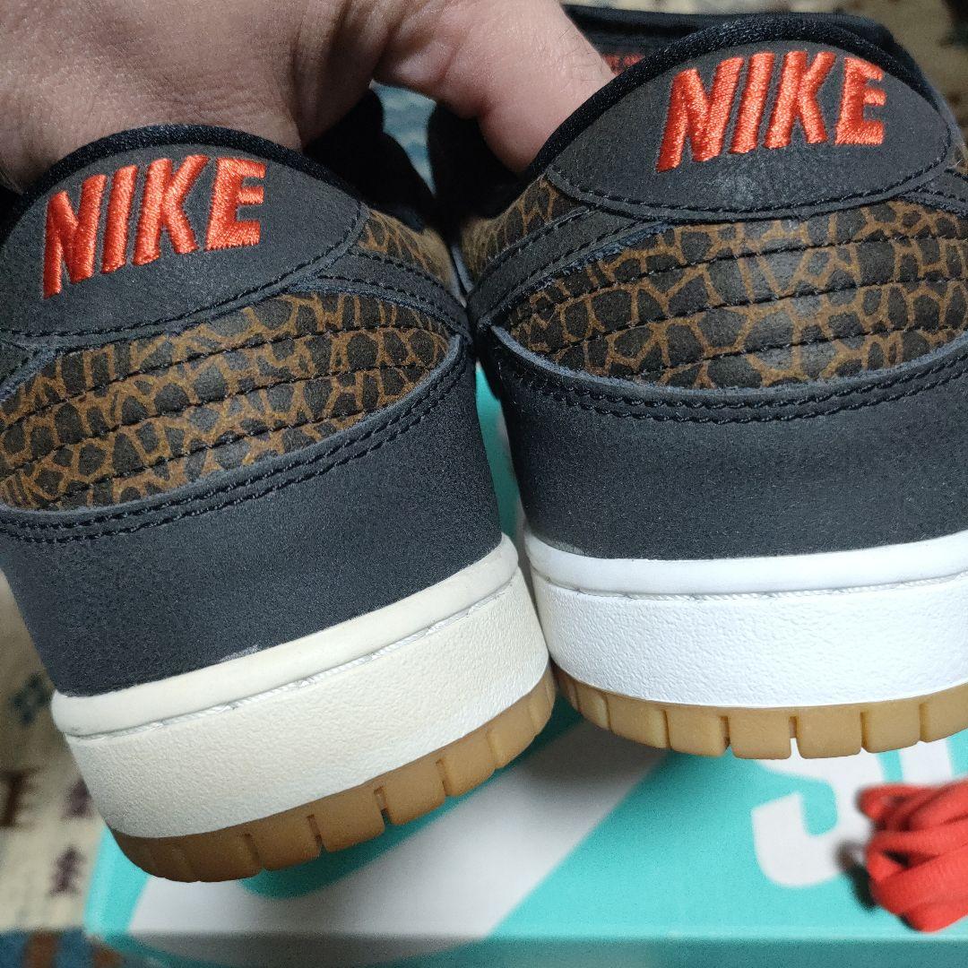 T*け様 【希少カラー！】2014　NIKE SB Dunk Low Giraf