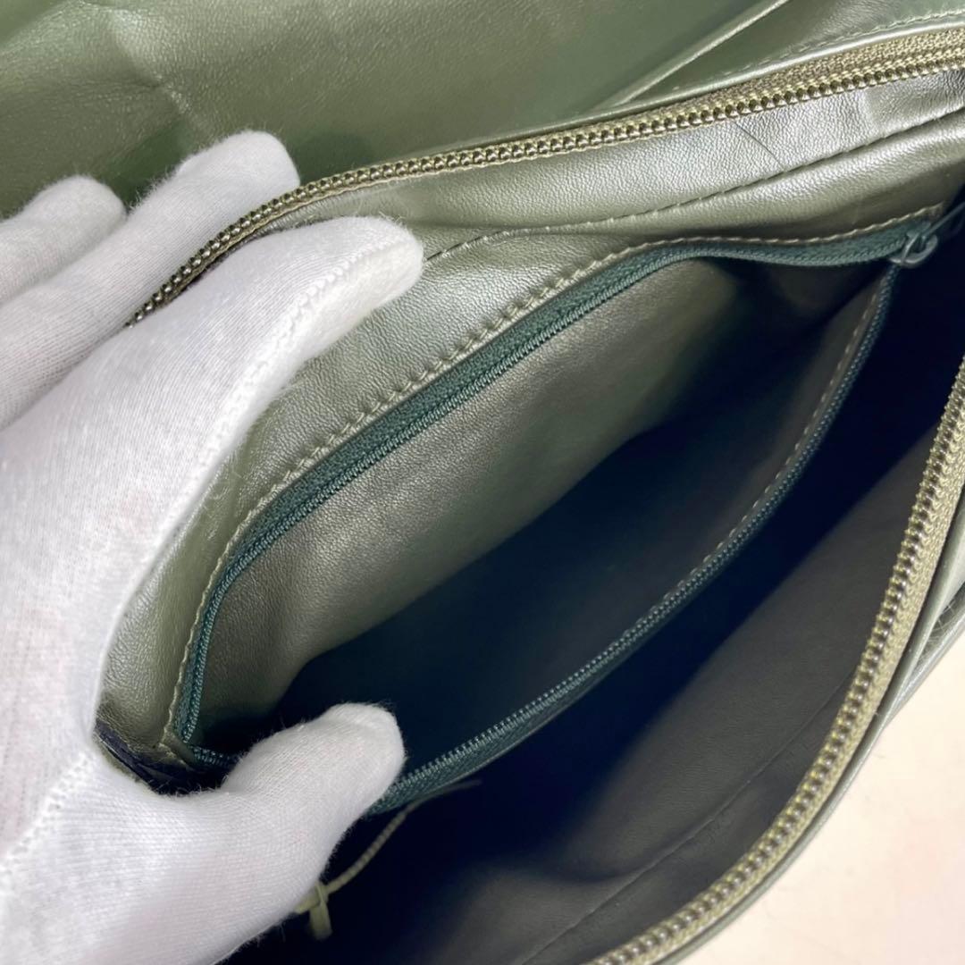 HUNTING WORLD レザー メッセンジャーバッグ オリーブ a515