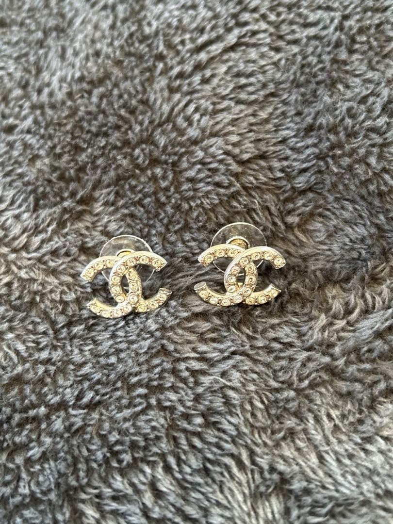 シャネルピアス　シルバー