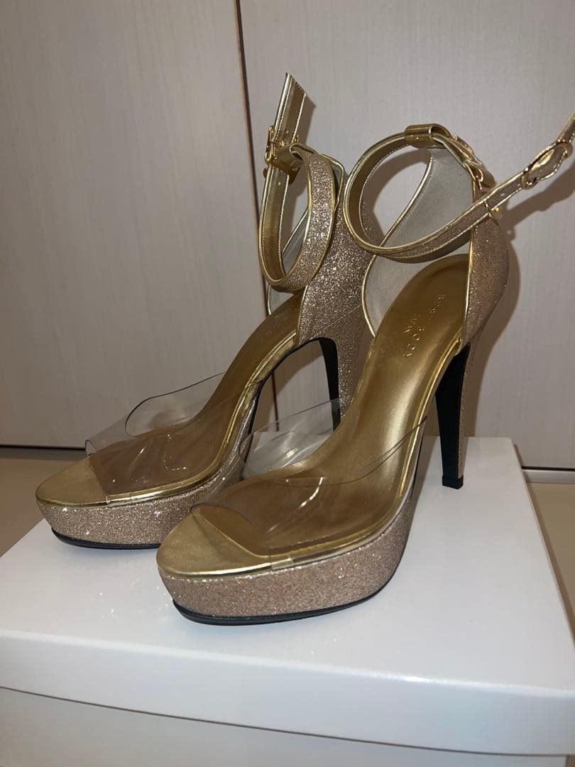 ベストボディジャパン公式ヒール ゴールド25cm新品未使用 ⭕️値下しました