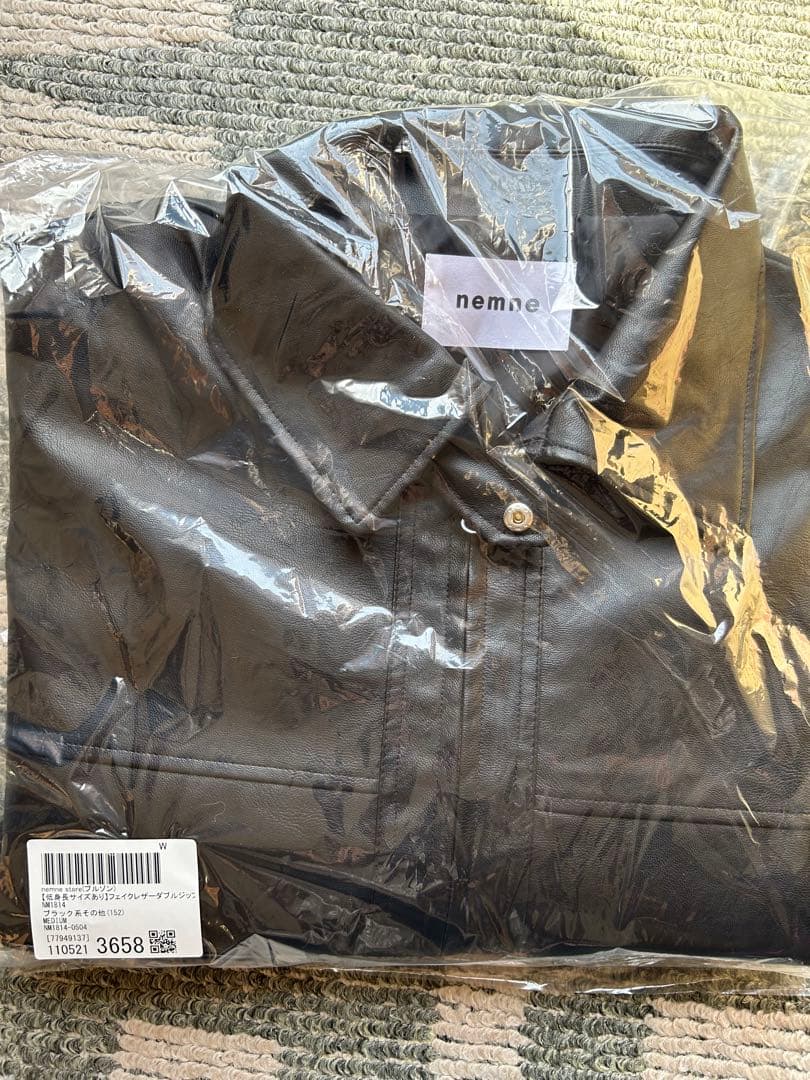 ネンネストア　フェイクレザーダブルジップスタンドブルゾン　レザージャケット