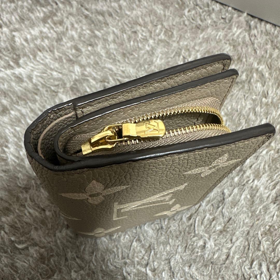 LOUIS VUITTON ポルトフォイユ・クレア　二つ折り財布
