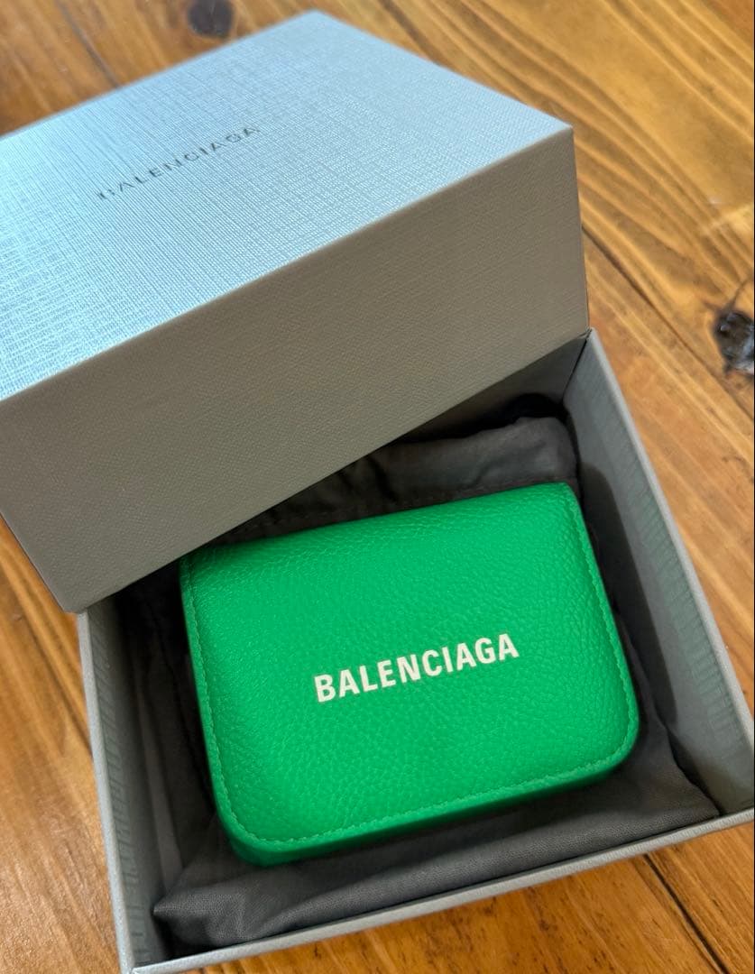 BALENCIAGA 三つ折り財布 キャッシュミニ グリーン