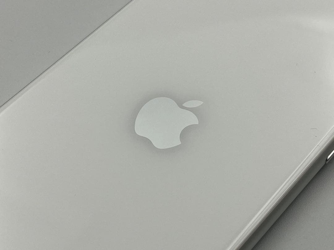 Apple iPhone SE (第二世代) A2296 64GB ホワイト