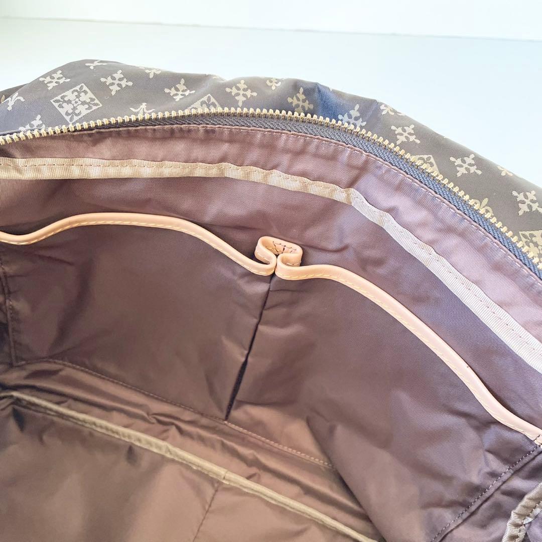 【極美品】russet トートバッグ ナイロン チャーム付き ラシット 軽量