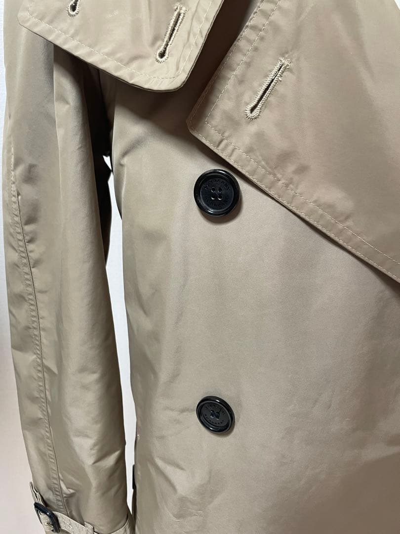 美品 近年モデル バーバリー 軽撥水 フード付 トレンチコート メガチェック40