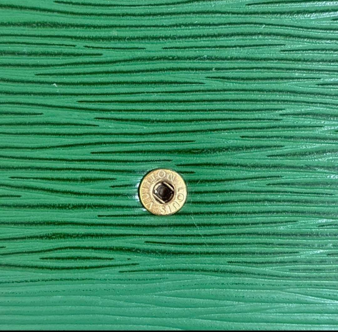 ☆*☆様 ルイヴィトン エピ ポルトモネビエカルトクレディ Wホック財布 グリー