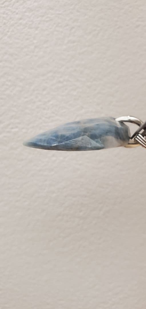 糸魚川 入りコン沢翡翠 ペンダントトップ